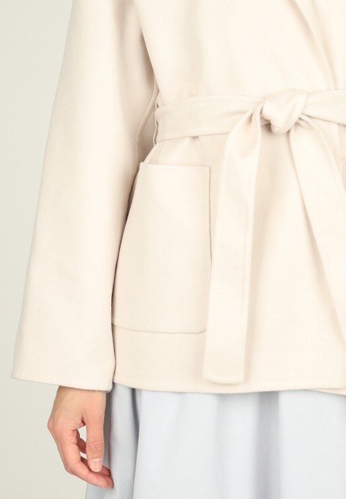 пальто  из проверенных материалов спереди