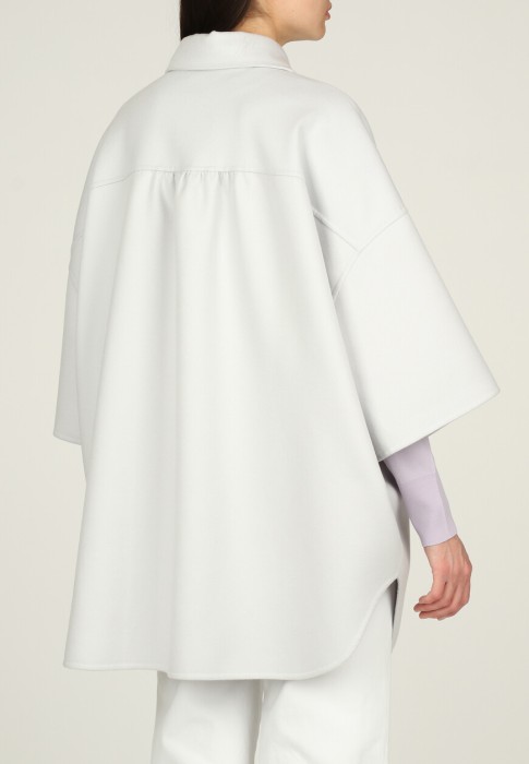 Товар серого цвета с внутренней стороны