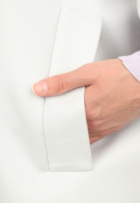 пальто  из проверенных материалов спереди