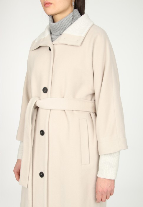 пальто  из проверенных материалов спереди