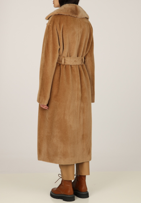 пальто  из италии вид сбоку