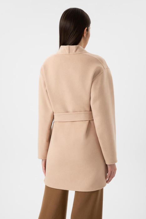 пальто  из италии вид сбоку