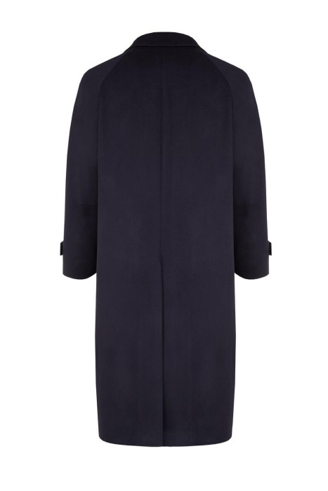 пальто  по цене 42000 руб вид справа