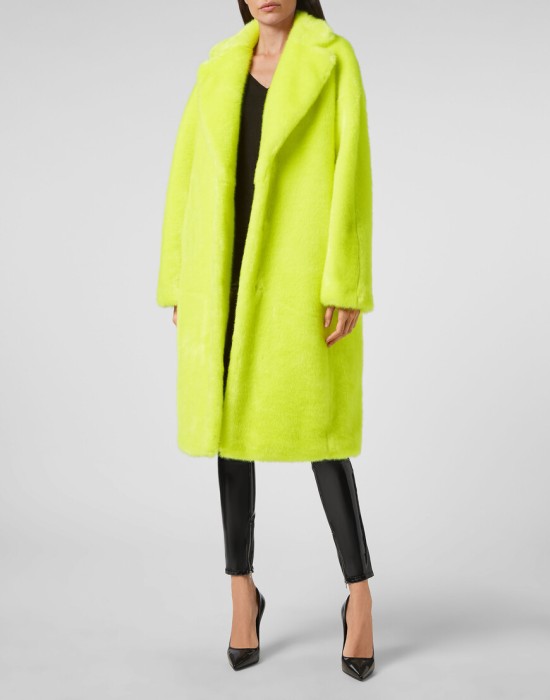 пальто  по цене 44880 руб вид справа