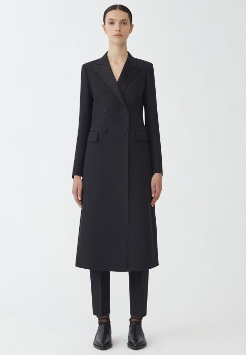 пальто  по цене 263130 руб вид справа