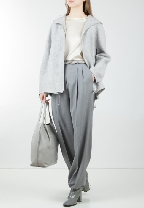 пальто  по цене 178430 руб вид справа