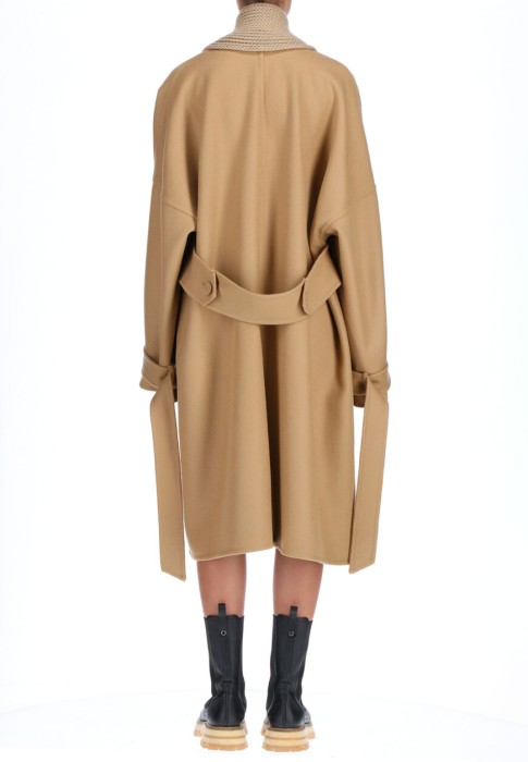 пальто  от бренда ermanno scervino вид слева