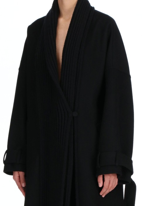 пальто  из италии вид сбоку