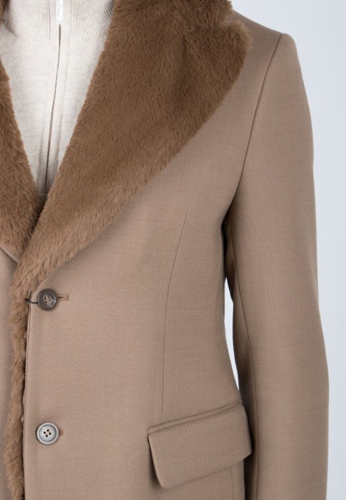 пальто  из проверенных материалов спереди