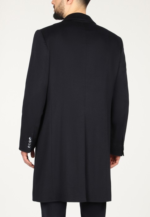 пальто  из италии вид сбоку