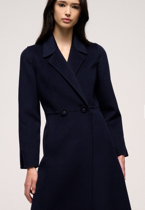 пальто  из проверенных материалов спереди