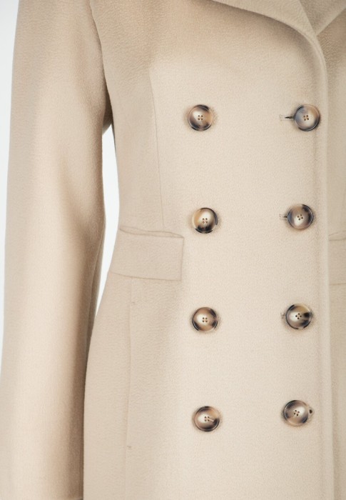 пальто  для взрослого возраста с изнаночной стороны