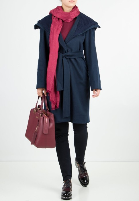 пальто  по цене 60800 руб вид справа