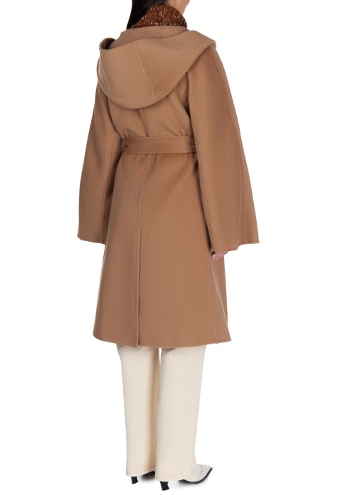 пальто  из проверенных материалов спереди