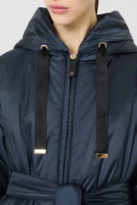 пальто  из италии вид сбоку