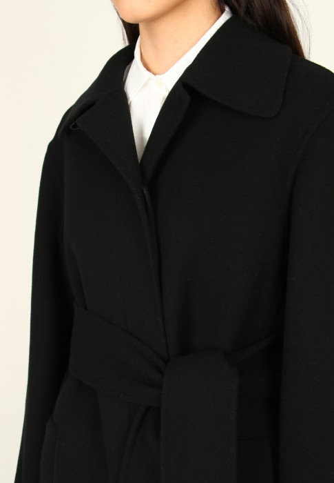 пальто  из проверенных материалов спереди