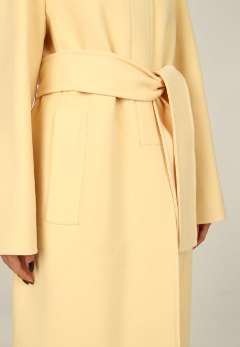 пальто  из проверенных материалов спереди