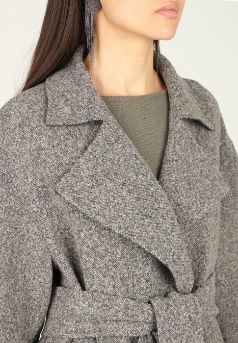 пальто  для взрослого возраста с изнаночной стороны