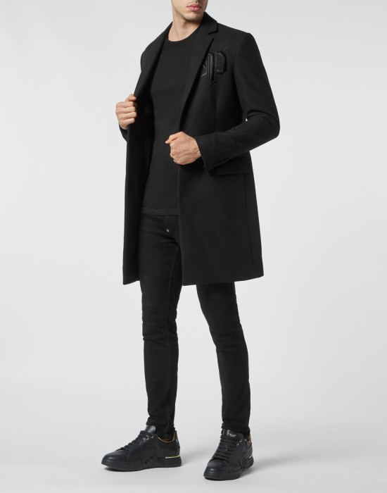 пальто  по цене 82730 руб вид справа