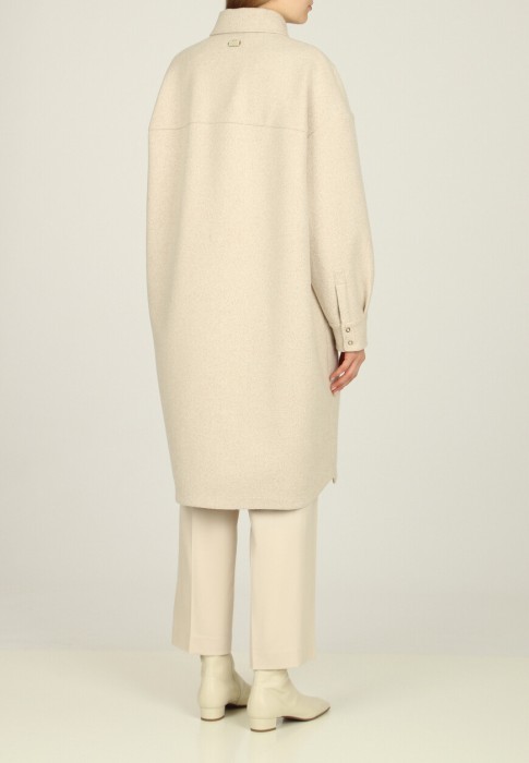 пальто  из италии вид сбоку