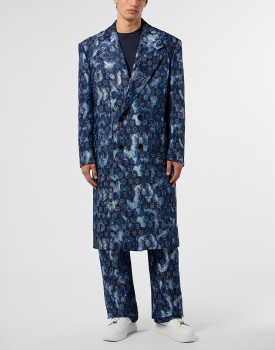 пальто  по цене 373390 руб вид справа