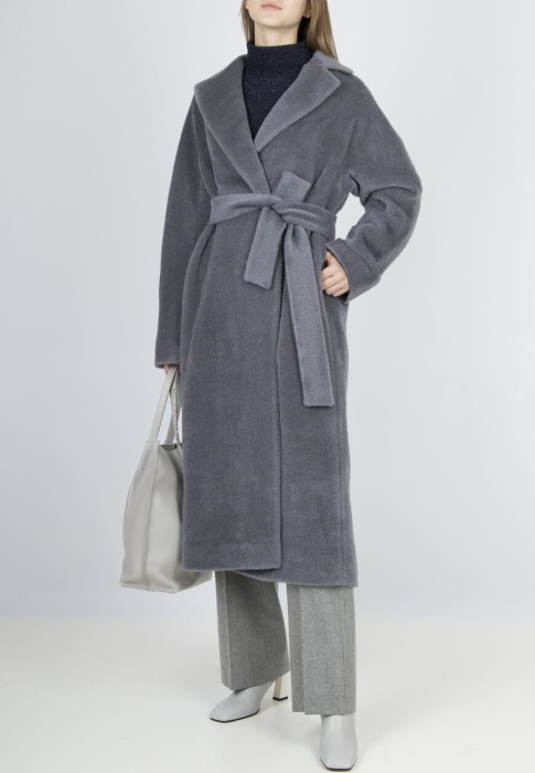 пальто  по цене 91070 руб вид справа