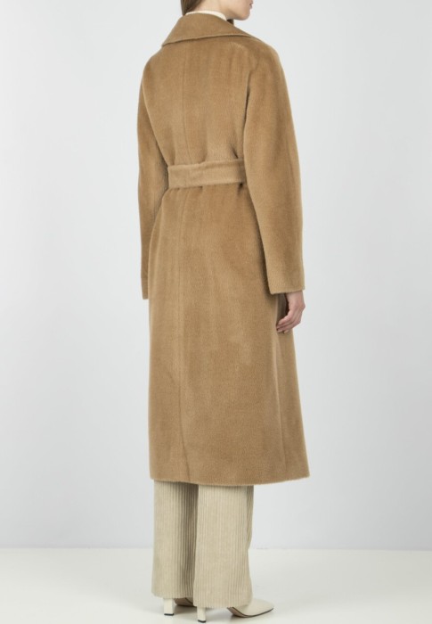 пальто  из проверенных материалов спереди