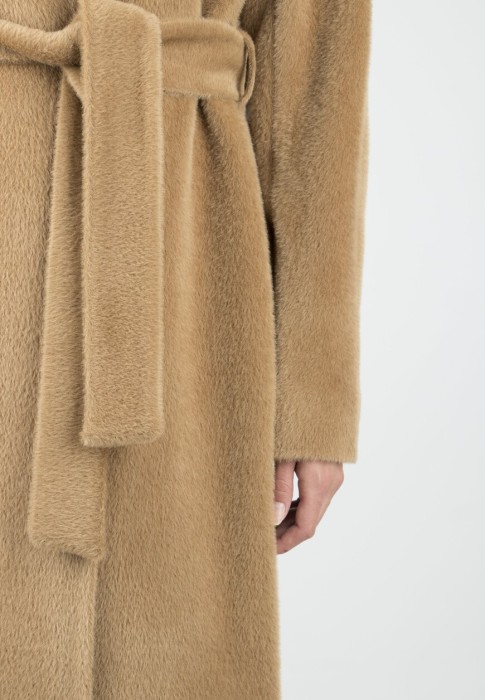 Продукция для женщин фото