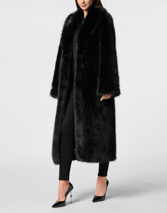 Товар черного цвета с внутренней стороны