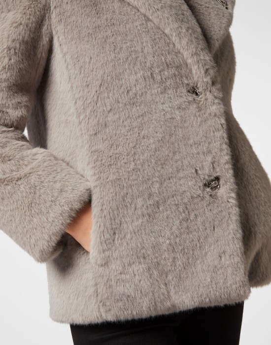 Продукция для женщин фото