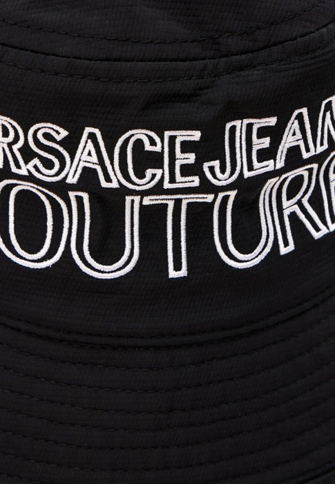 Товар черного цвета с внутренней стороны