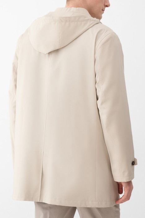 парка  модель из капсульной коллекции по цене 508000 руб вид справа