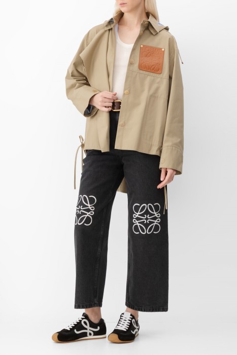 парка  универсального стиля с лицевой стороны