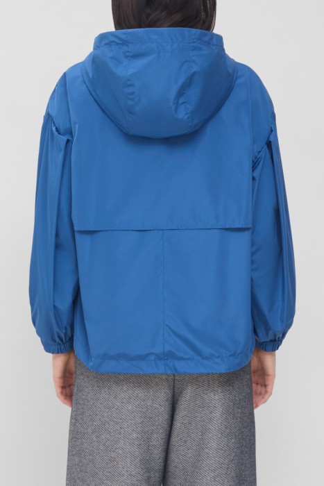 парка  от бренда max mara вид слева