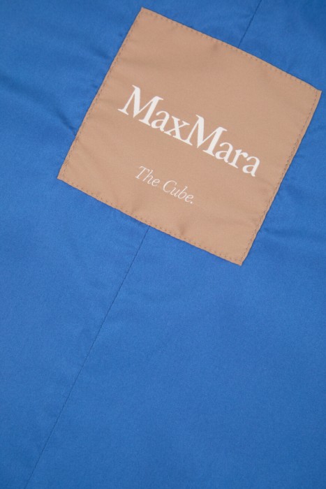 парка  универсального стиля с лицевой стороны