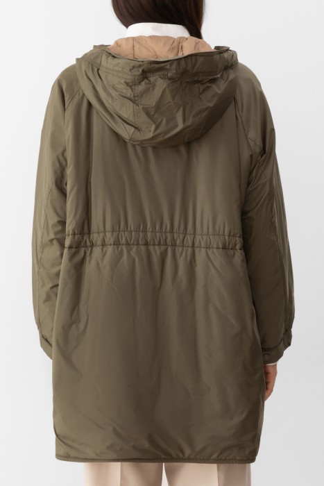 парка  от бренда max mara вид слева