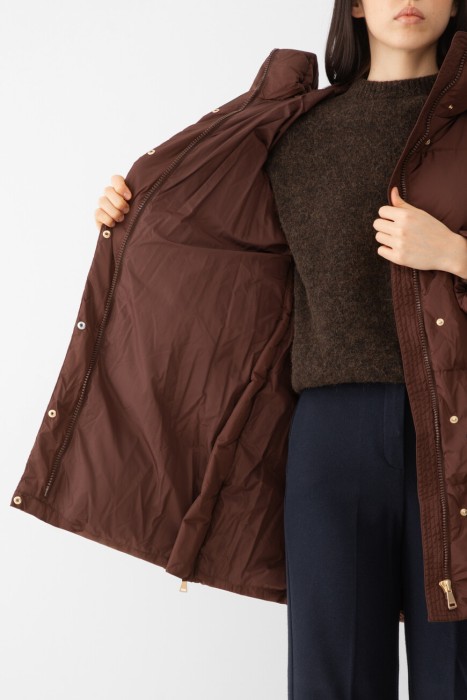 парка  из пуха спереди