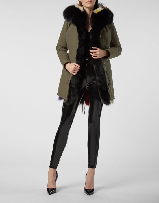 Товар серого цвета с внутренней стороны