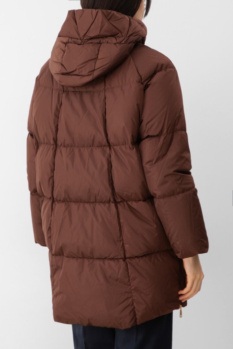 парка  от бренда max mara вид слева