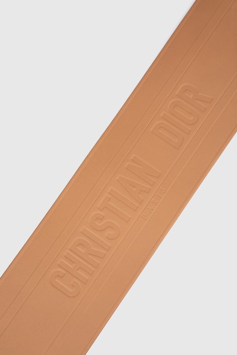 Продукция для женщин фото