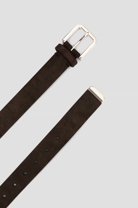 Товар коричневого цвета с внутренней стороны