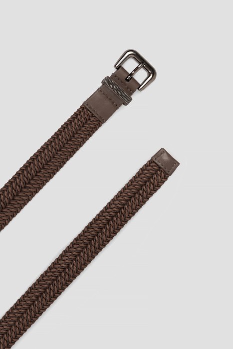 Товар коричневого цвета с внутренней стороны