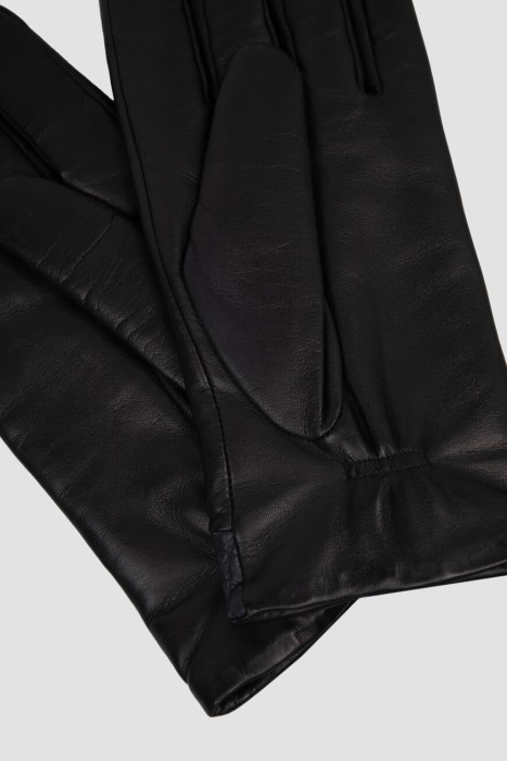 перчатки  из кожи спереди