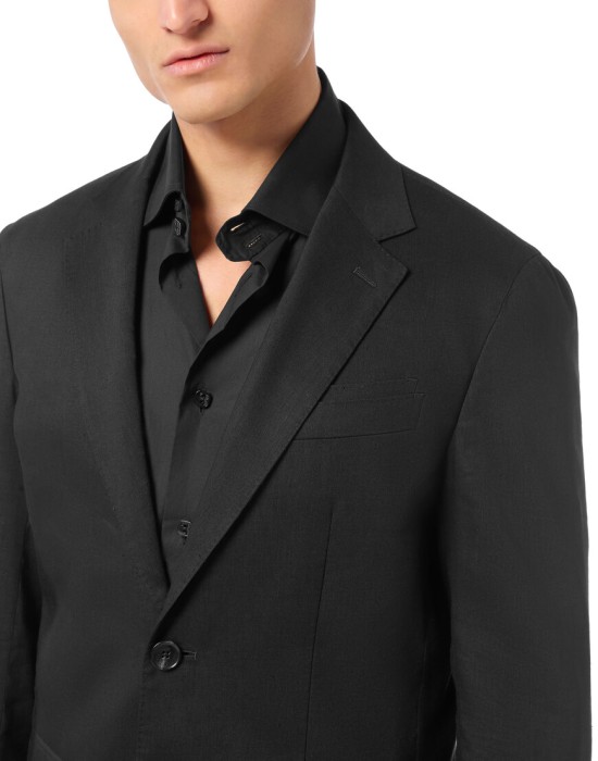 Товар черного цвета с внутренней стороны