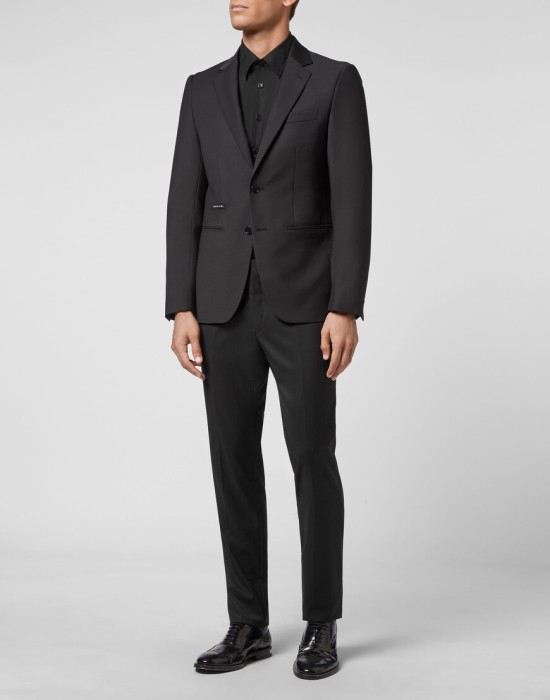 Товар черного цвета с внутренней стороны