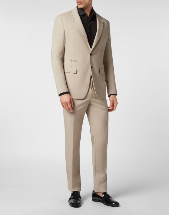 Товар бежевого цвета с внутренней стороны