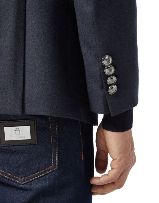 Товар синего цвета с внутренней стороны