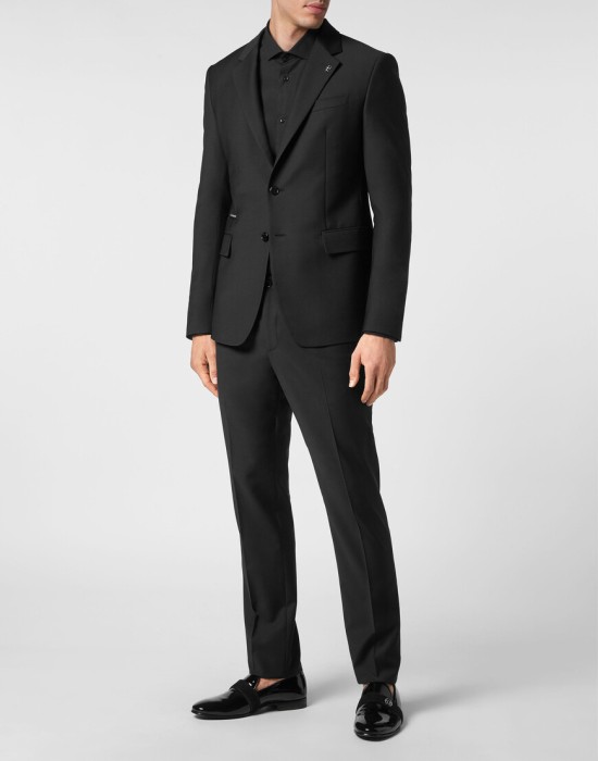 Товар черного цвета с внутренней стороны