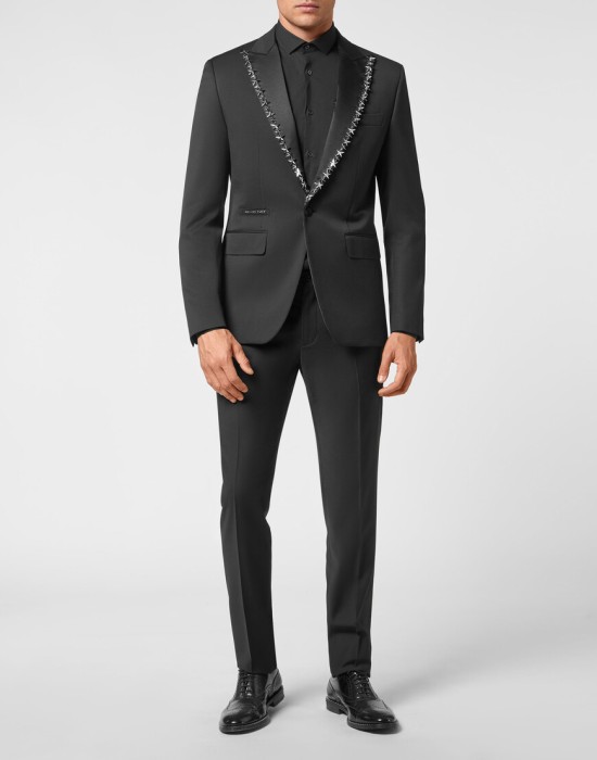 Товар черного цвета с внутренней стороны