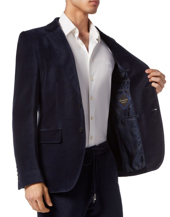 Товар синего цвета с внутренней стороны